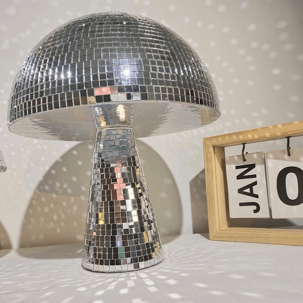 Champignon décoratif ambiance rétro scintillante