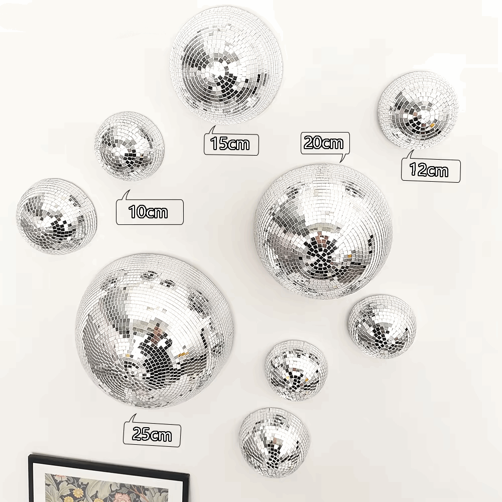 Boule miroir murale – Effet scintillant et jeux de lumière pour une ambiance unique à Facettes Murales