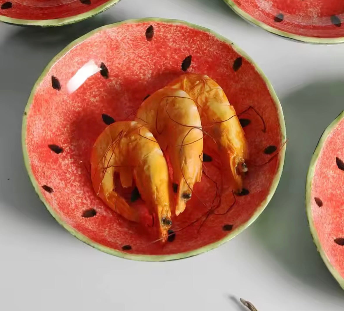 Assiette dessert pastèque en céramique, art de la table original pour brunch d’été