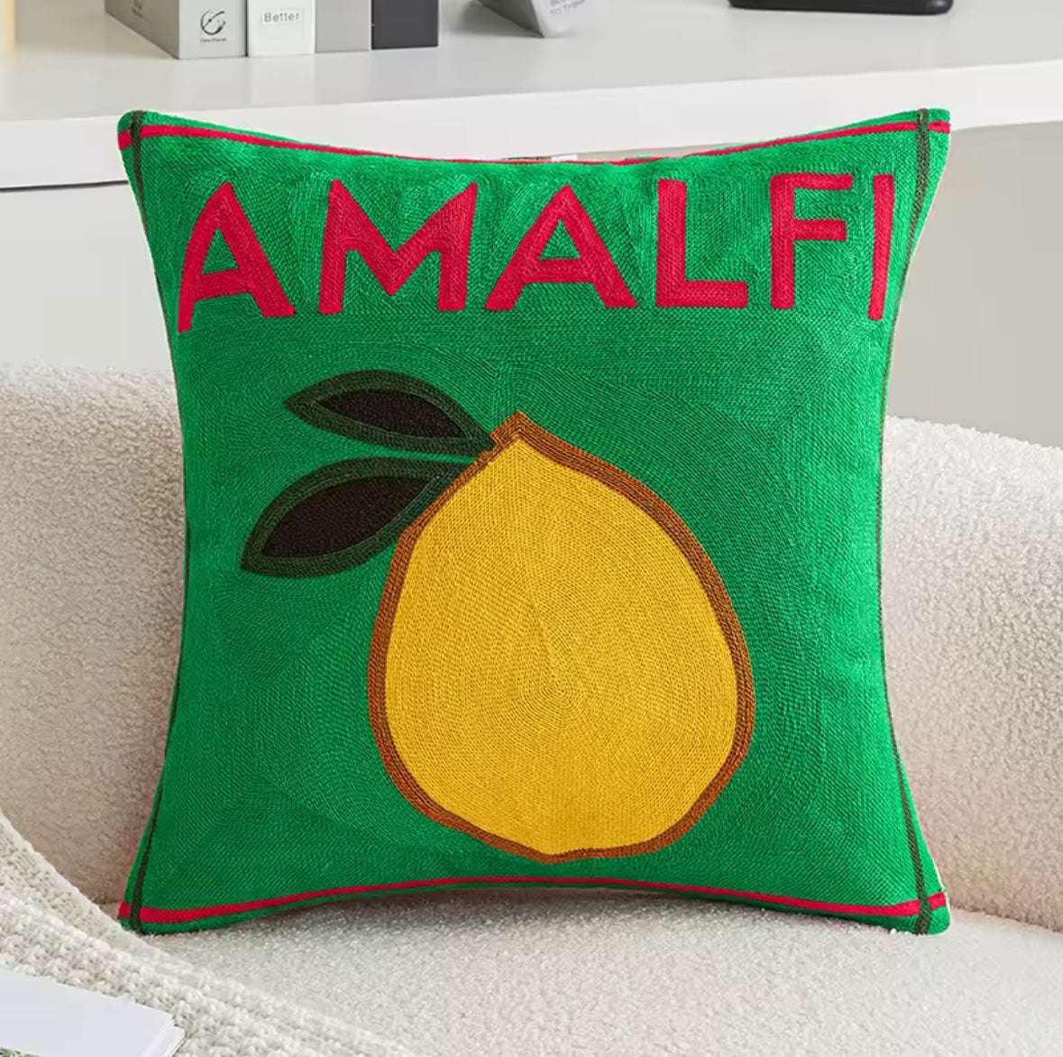 Housse de coussin Citron Amalfi – Motif brodé inspiré de la Méditerranée