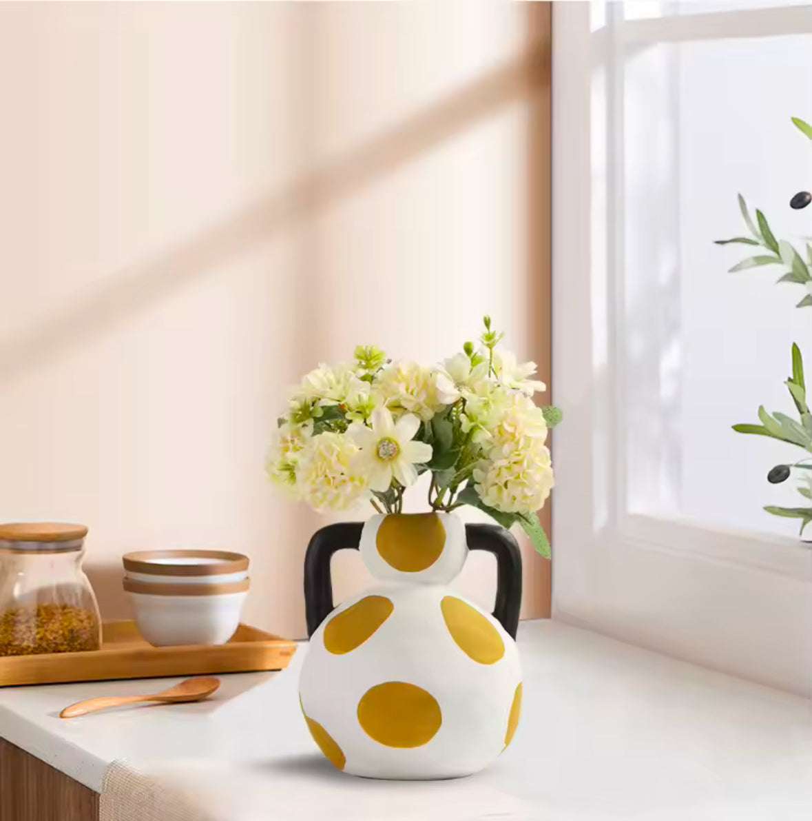 Vase en céramique blanc texturé – Accessoire déco raffiné pour un style épuré et chic