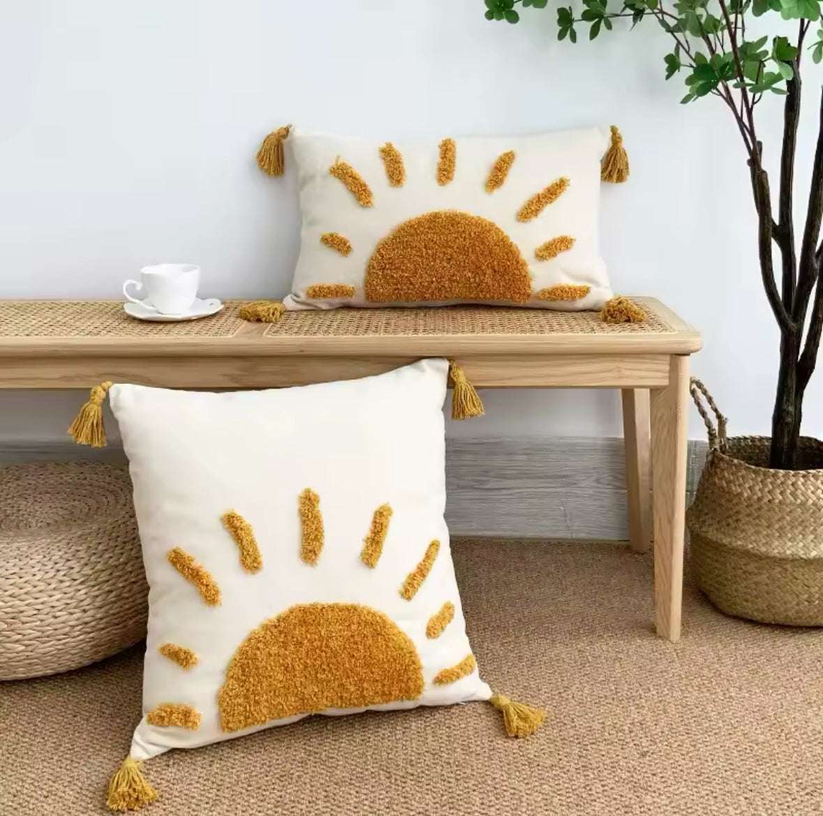 Coussin déco Soleil en tissu tufté – Design naturel et tendance pour la maison de Coussin Soleil Tufté