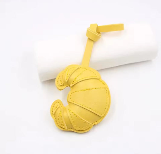 Porte-clés croissant jaune en similicuir fantaisie déco sac moderne