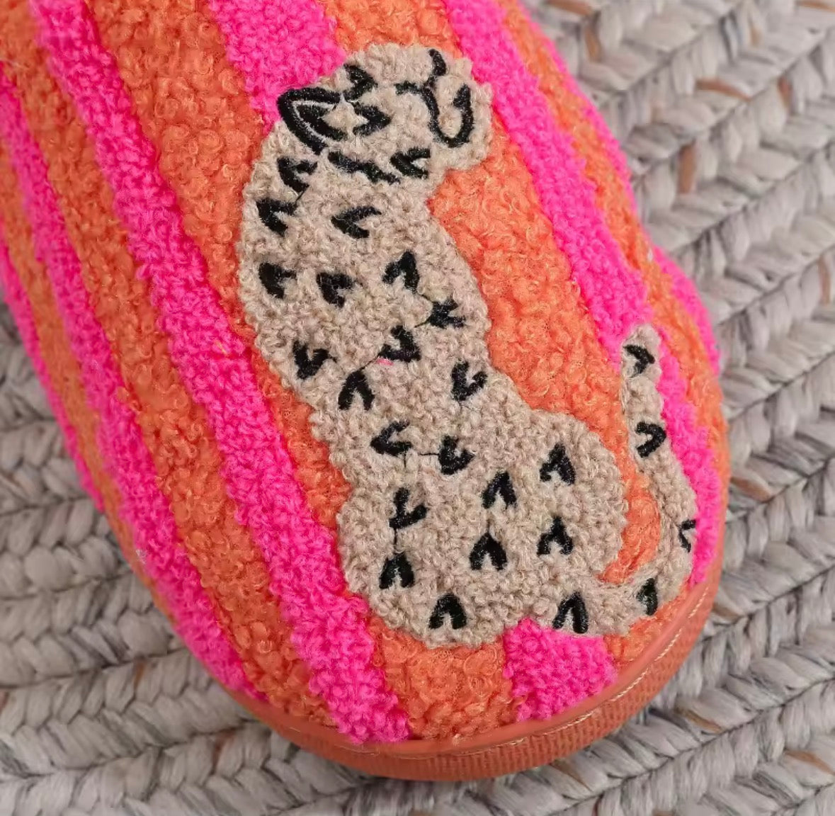 Chaussons Léopard Pop