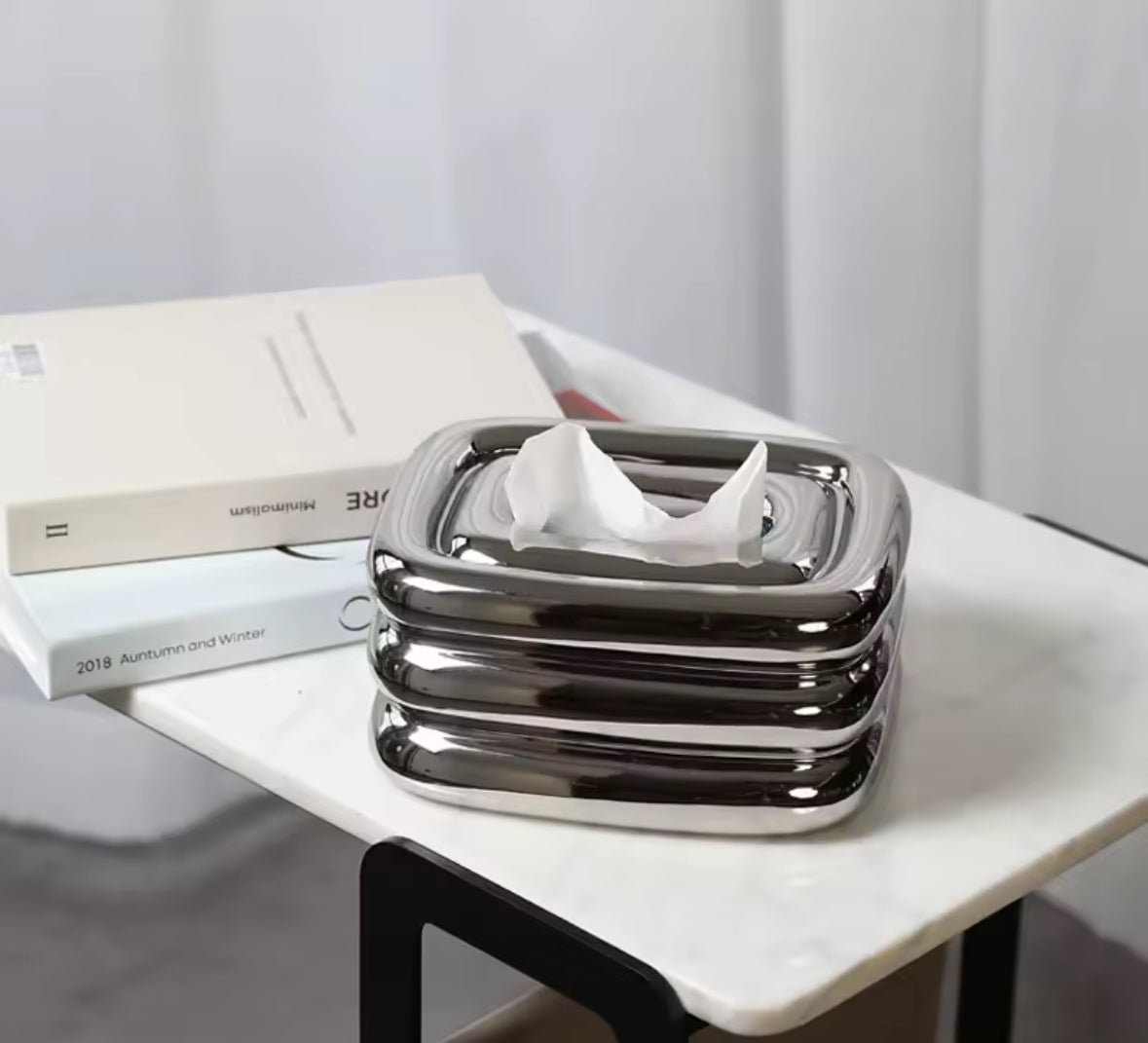 Boîte à mouchoirs chromée brillante style contemporain – accessoire déco