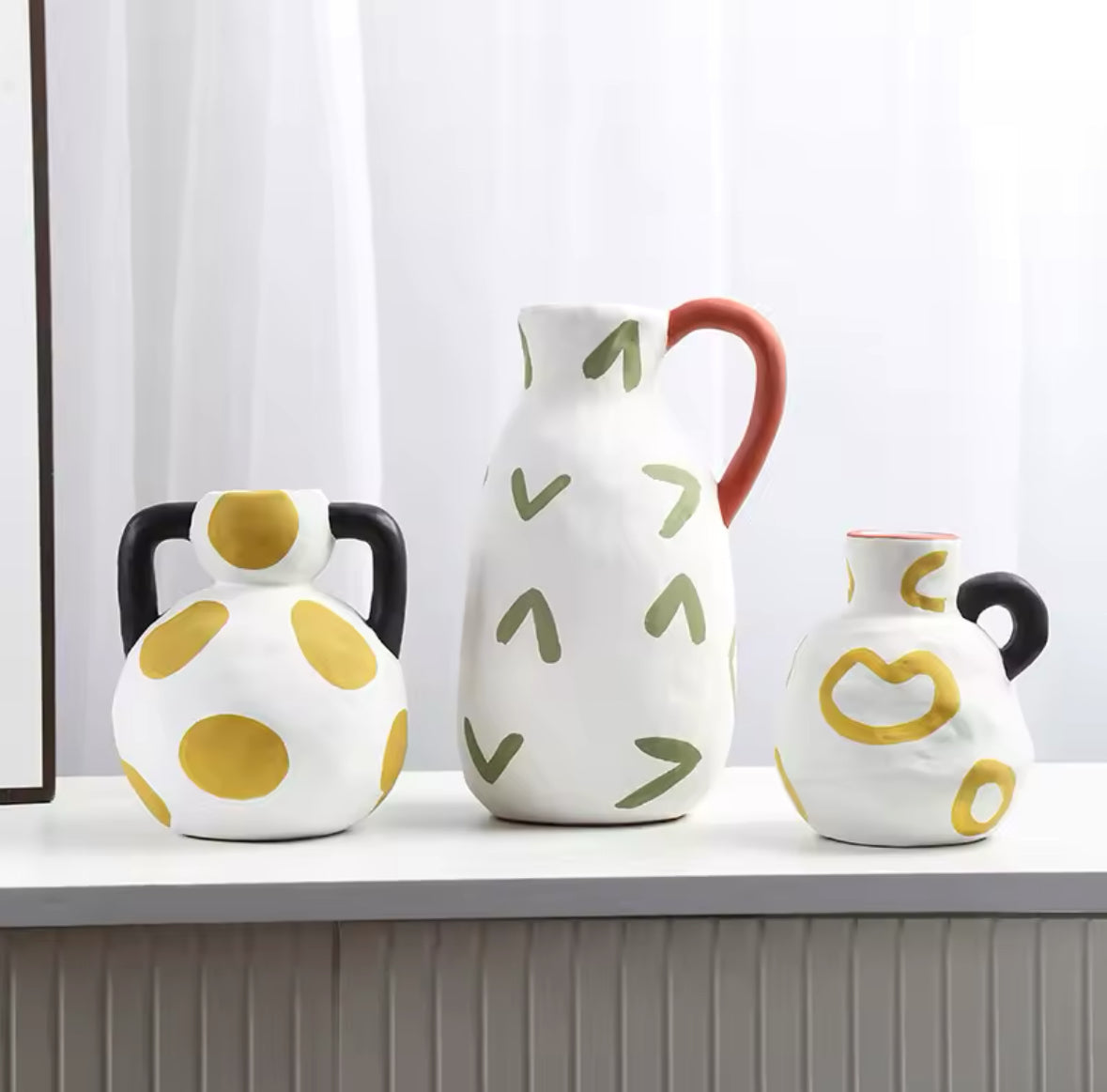 Vase en céramique design blanc et doré – Collection artisanale pour une décoration élégante