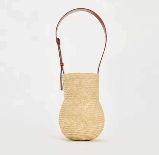 Sac à main femme en paille tressée style bohème, design en forme de gourde