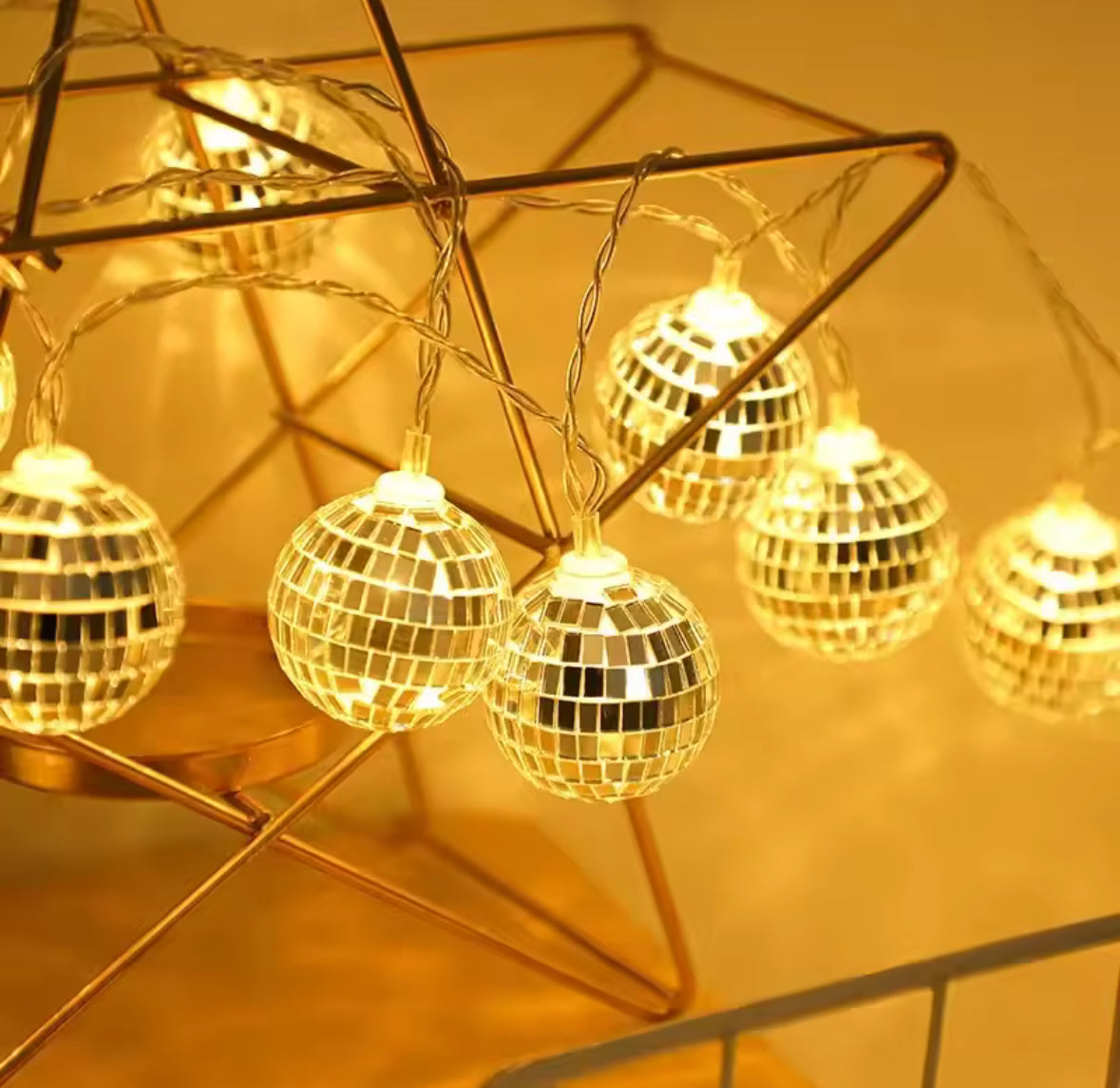 Guirlande déco automne et fêtes avec boules miroir lumineuses
