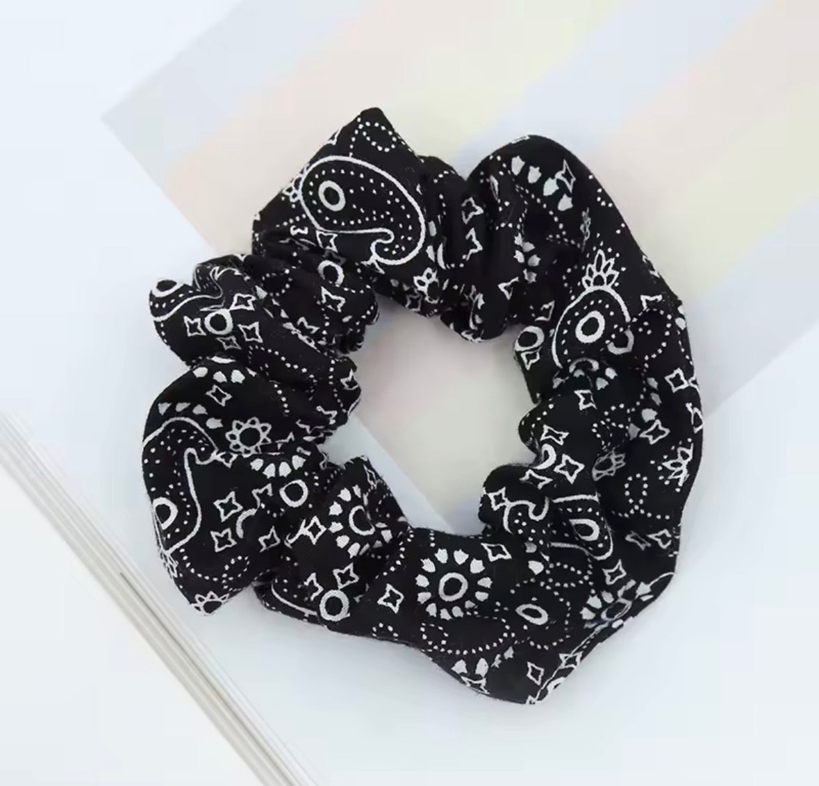 chouchou bandana imprimé accessoire cheveux tendance