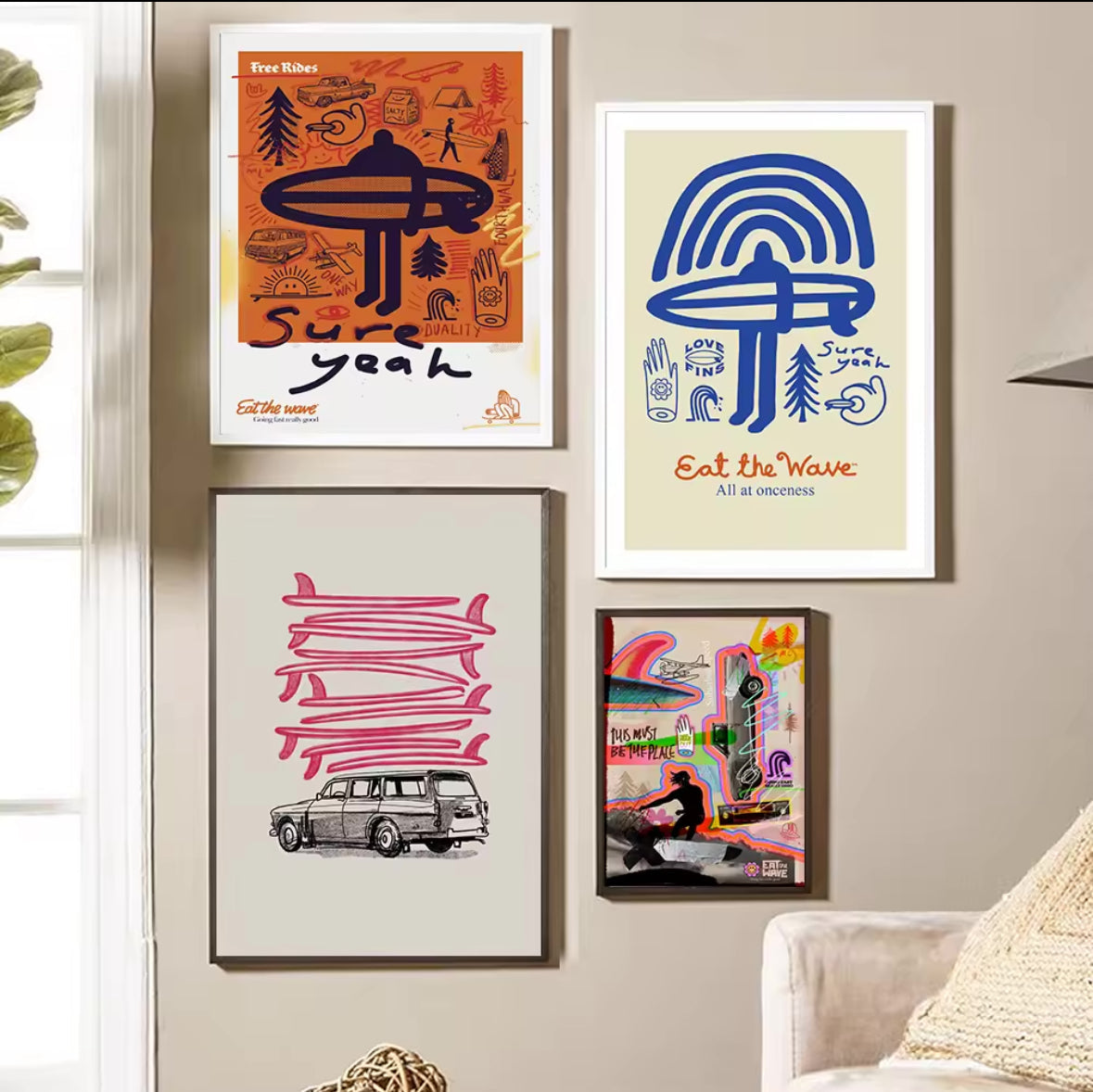 Affiches surf artistiques sur mur, esprit bohème et liberté, style californien vintage