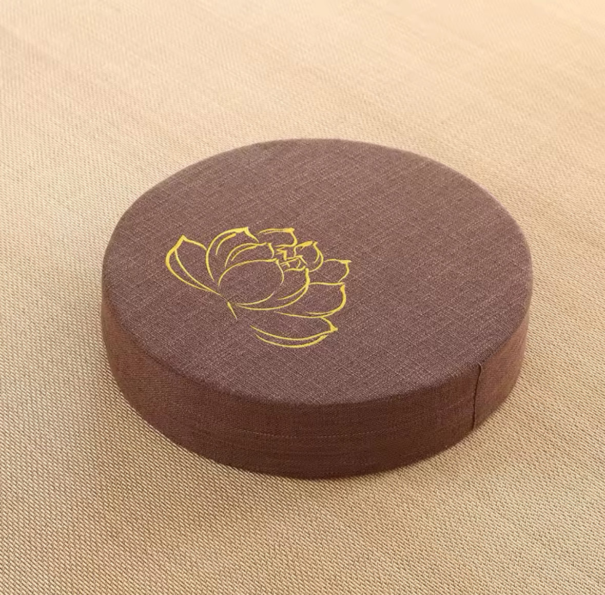 Coussin de sol brun en lin naturel – assise ergonomique pour méditation et bien-être au sol