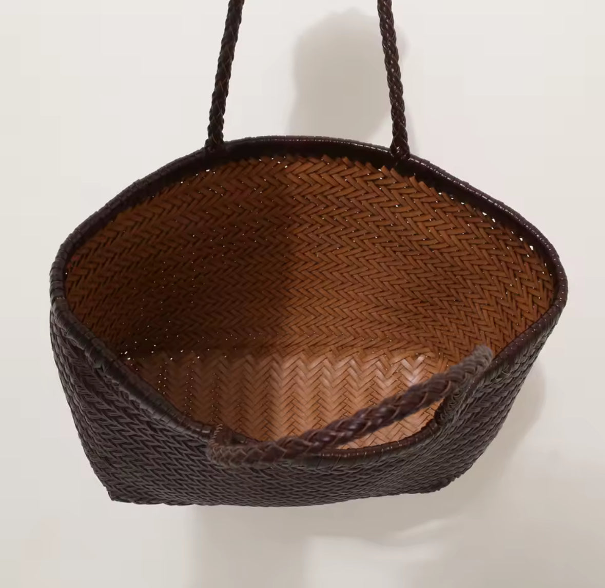 Sac tressé en cuir véritable