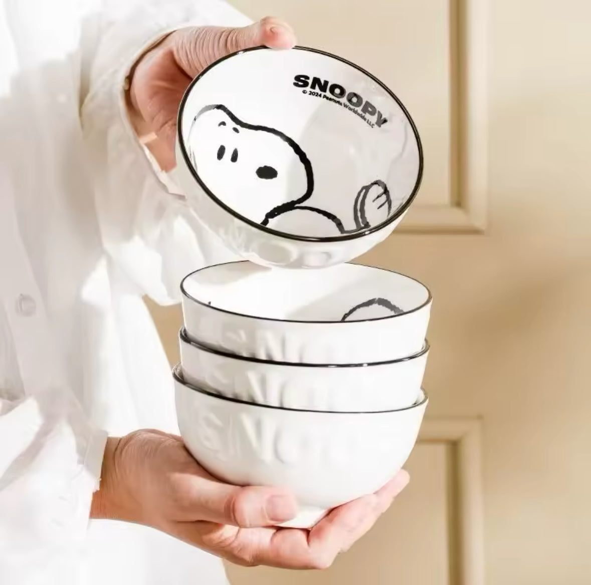 Quatre bols Snoopy dans un coffret illustré – parfait pour offrir