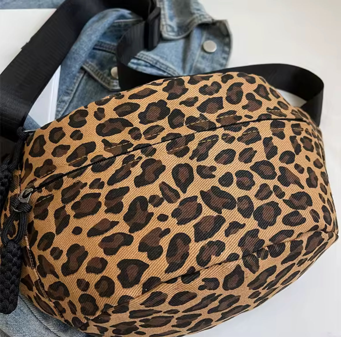 Sac banane léopard pratique et stylé – mode automne hiver 2025
