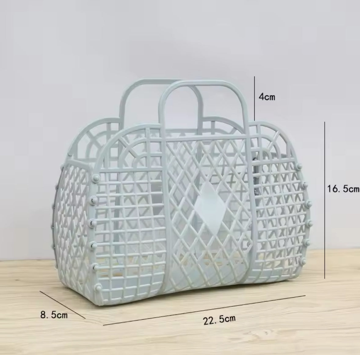 Paniers vintage plastique empilables, tons doux et estivaux