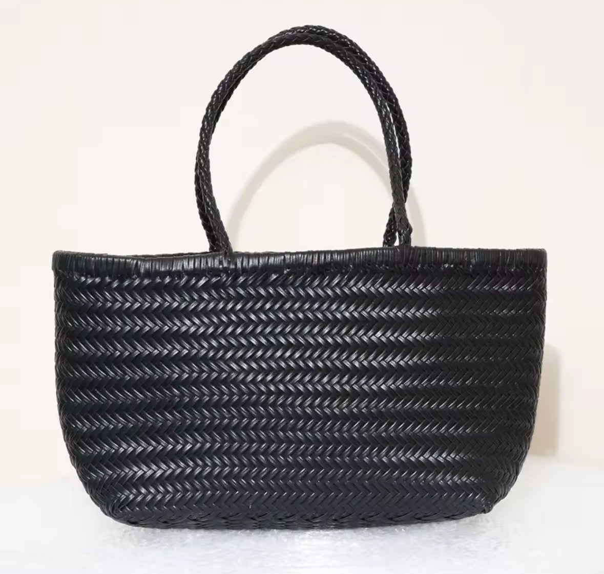 Sac tressé en cuir véritable