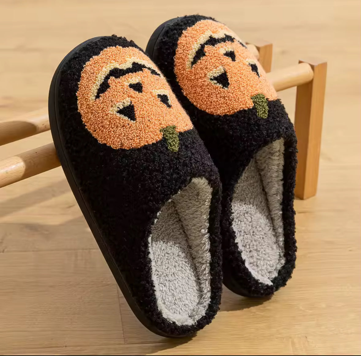 Chaussons citrouille confortables pour femme et homme