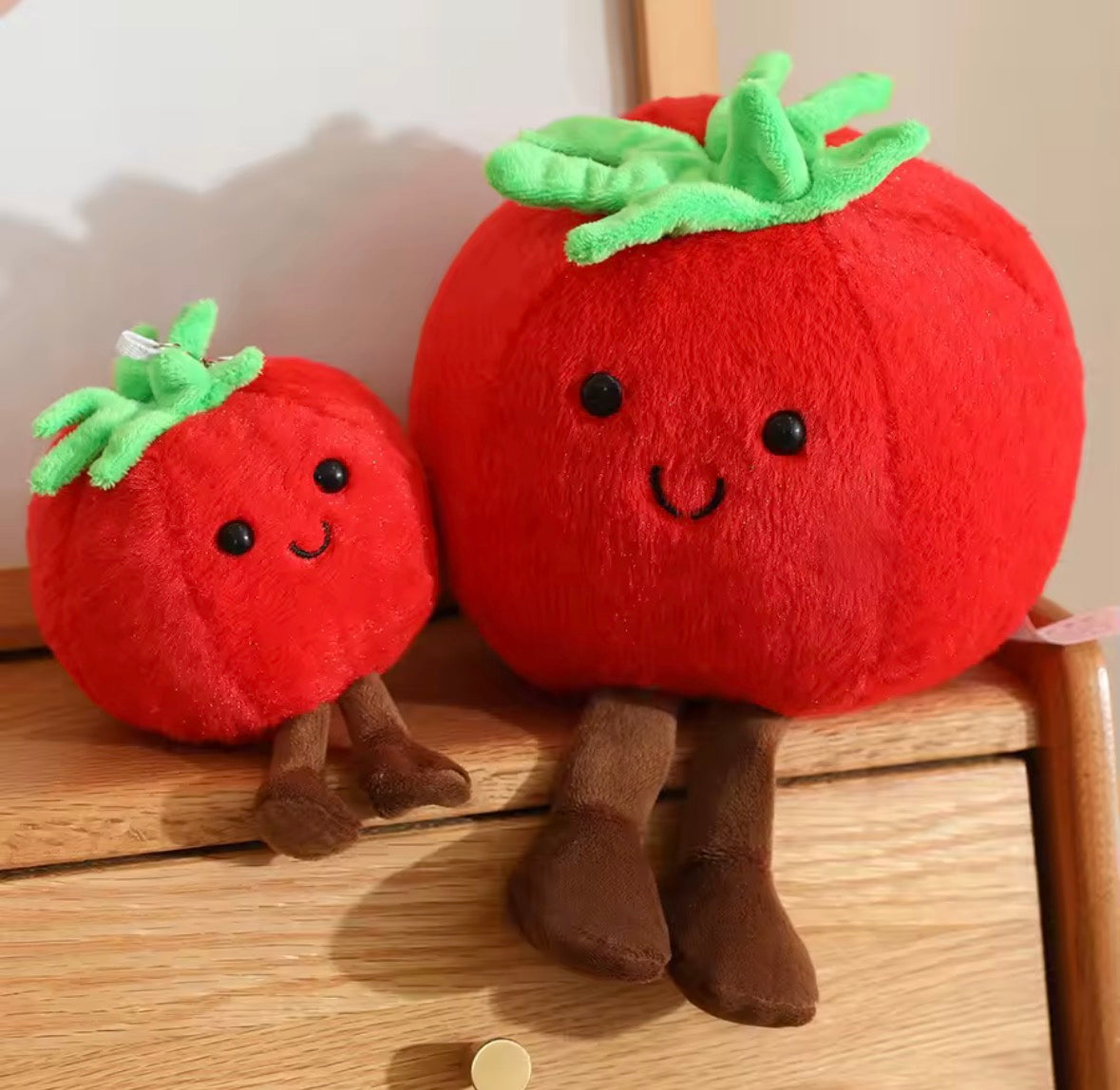 Peluche tomate mignonne pour chambre enfant et décoration maison