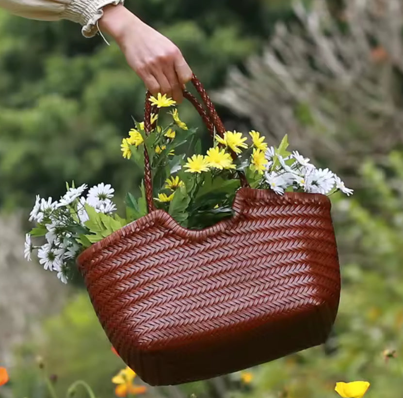 Sac tressé artisanal cuir véritable marron chic
