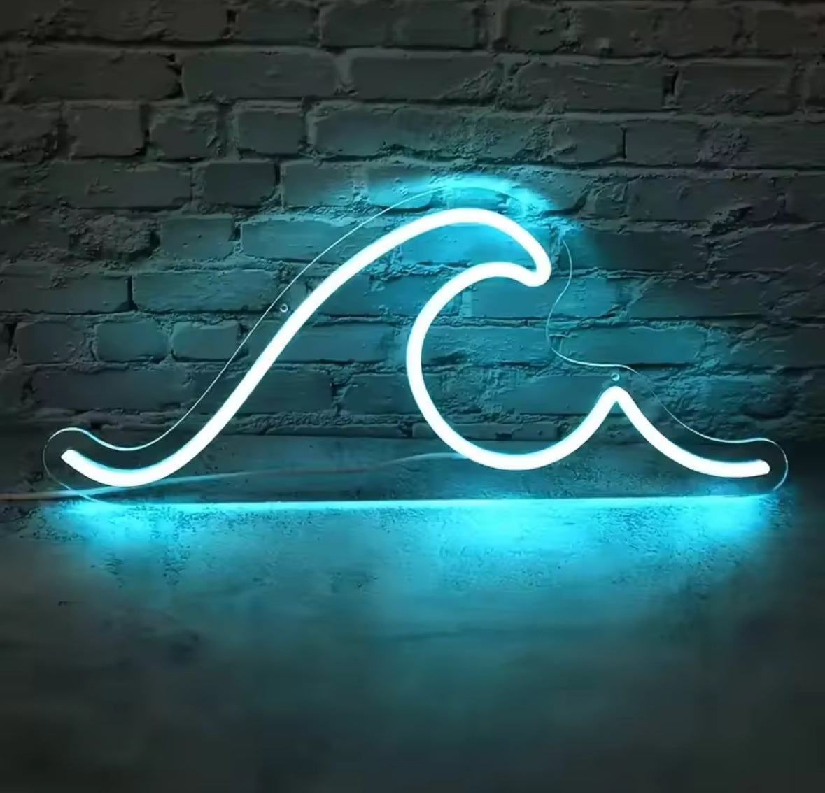 Lampe néon vague bleue – Déco intérieure ambiance plage et surf shop