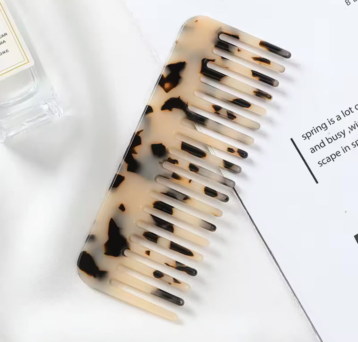 Peigne cheveux léopard antistatique en acrylique, design chic et pratique – idéal démêlage en douceur et coiffure femme