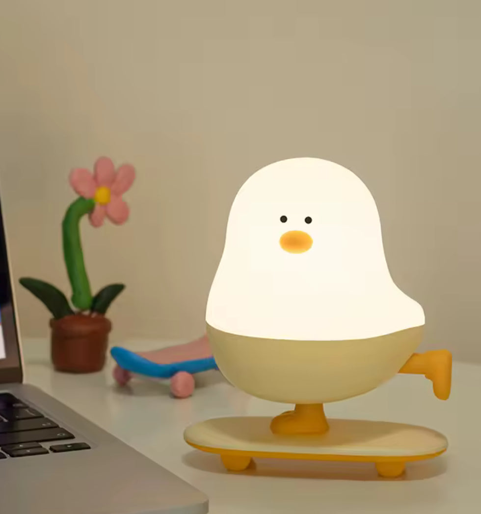 Veilleuse poussin sur planche, lampe LED rechargeable pour bébé, cadeau naissance original et décoration chambre enfant Maison Pamplune