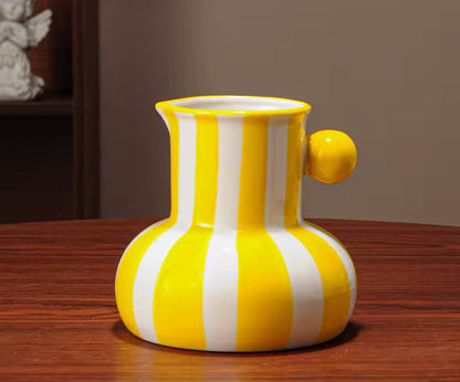 Vase rayé jaune en céramique – vase original pour fleurs séchées ou fraîches
