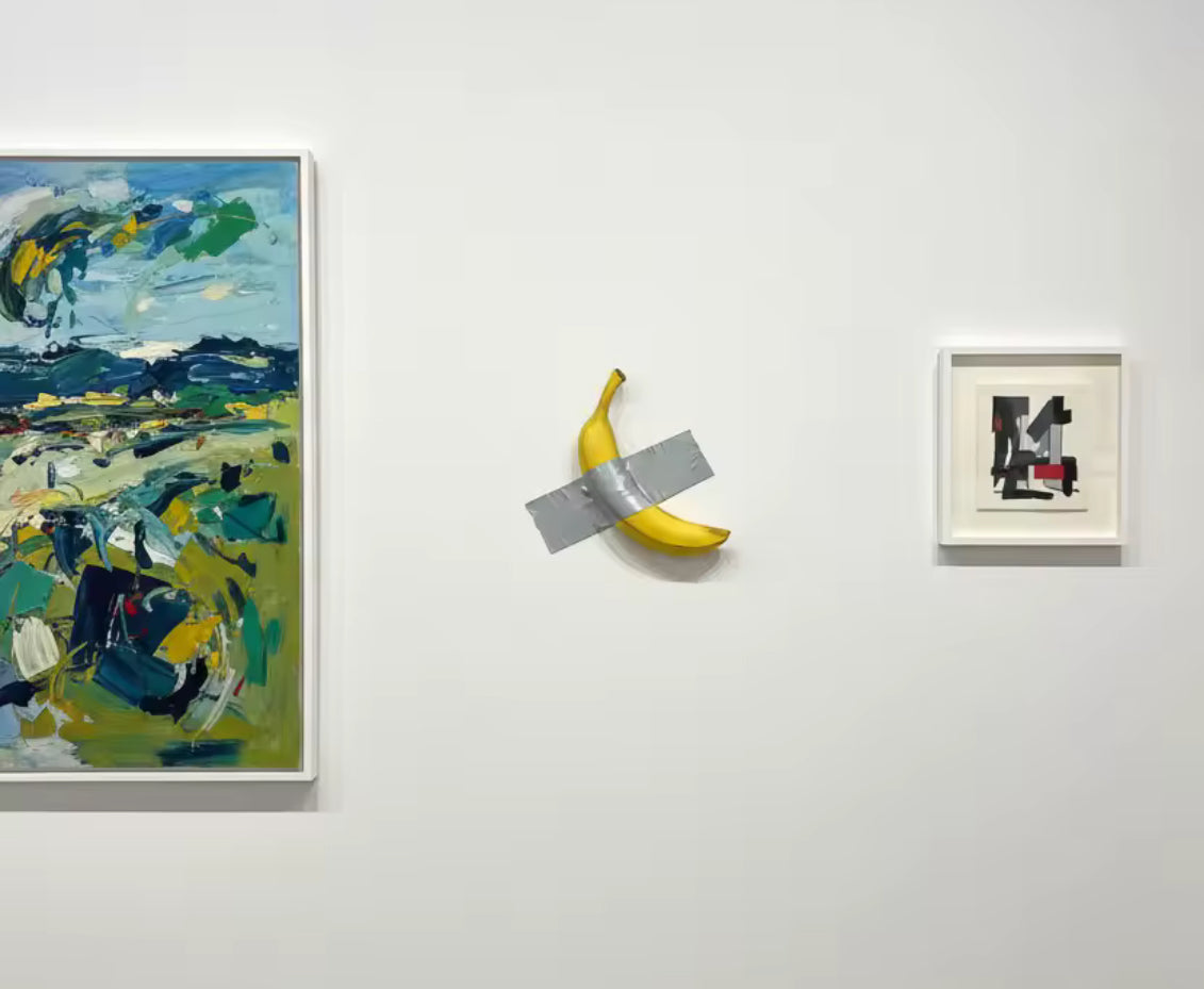 Œuvre murale originale en forme de banane, parfaite pour une déco artistique et décalée