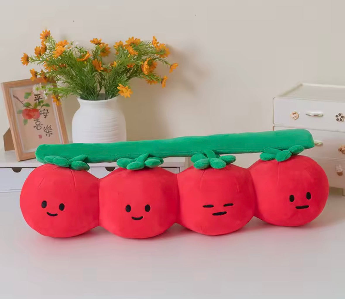 coussin tomate rouge design pop décoration intérieure