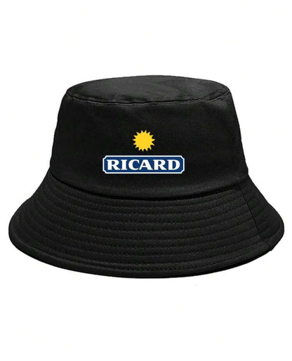 Bob Ricard noir, chapeau iconique apéro, design sobre et vintage